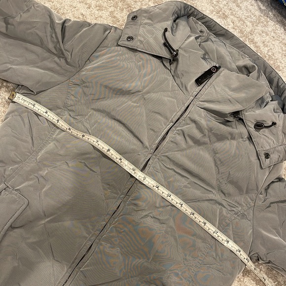 BURBERRY LONDON
Daunen Jacked Size M - Picture 14 of 16